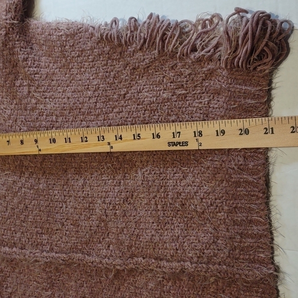 Hem & Thread fuzzy oversized pullover sweater - Picture 7 of 8